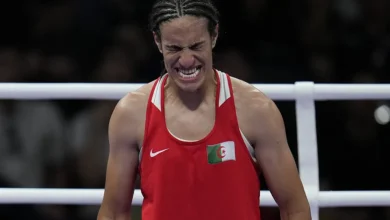 Imane Khelif tras ganar el combate por los cuartos de final de boxeo femenino en París 2024.